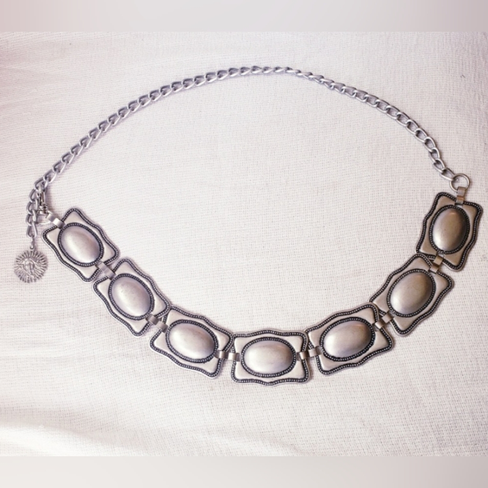 Vintage chain/link metal belt with charm